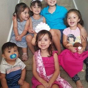 Meet your Posher, Veronica